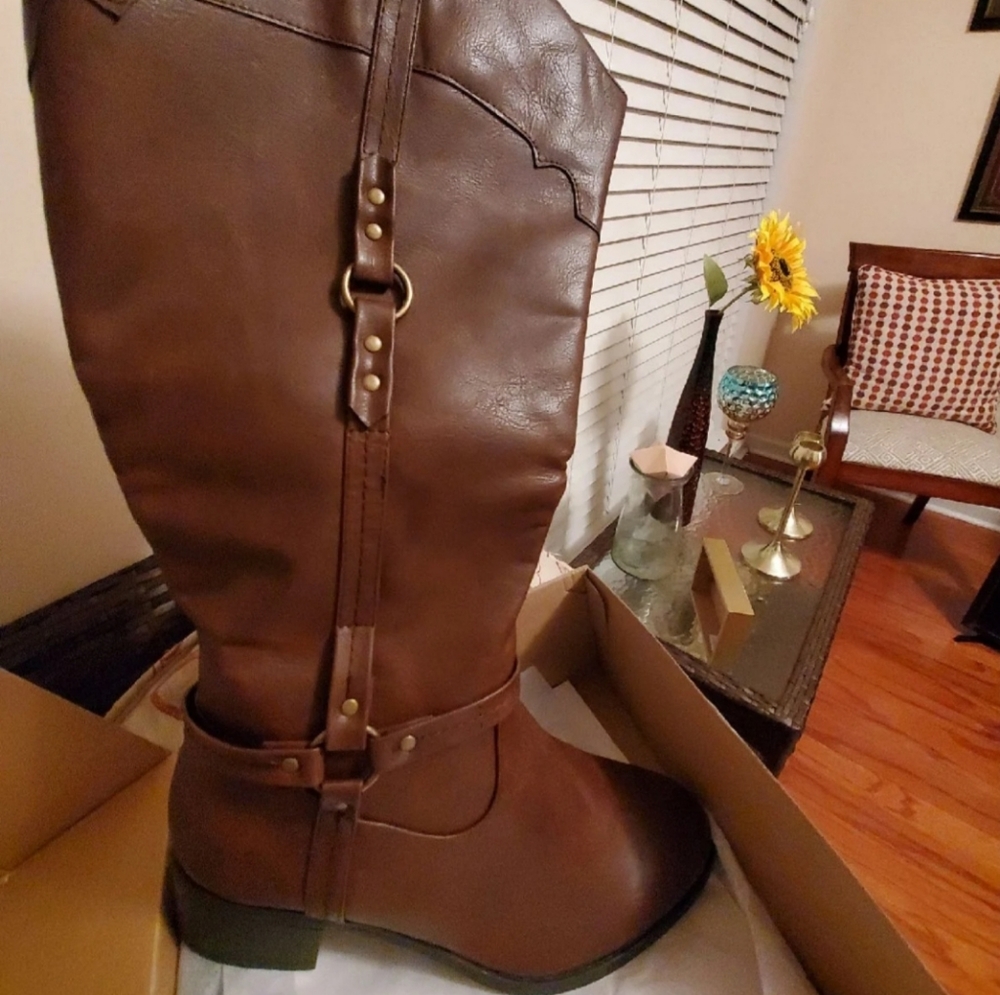 Women Brown Boots